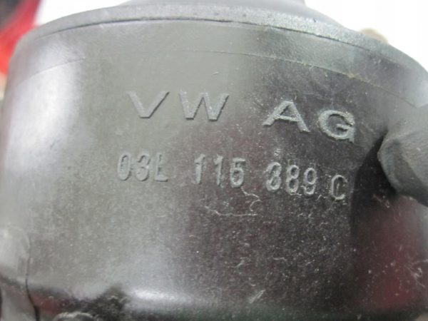VW T5 LIFT T6 2.0 TDI 11r obudowa filtra oleju 03L116389C - obrazek 6